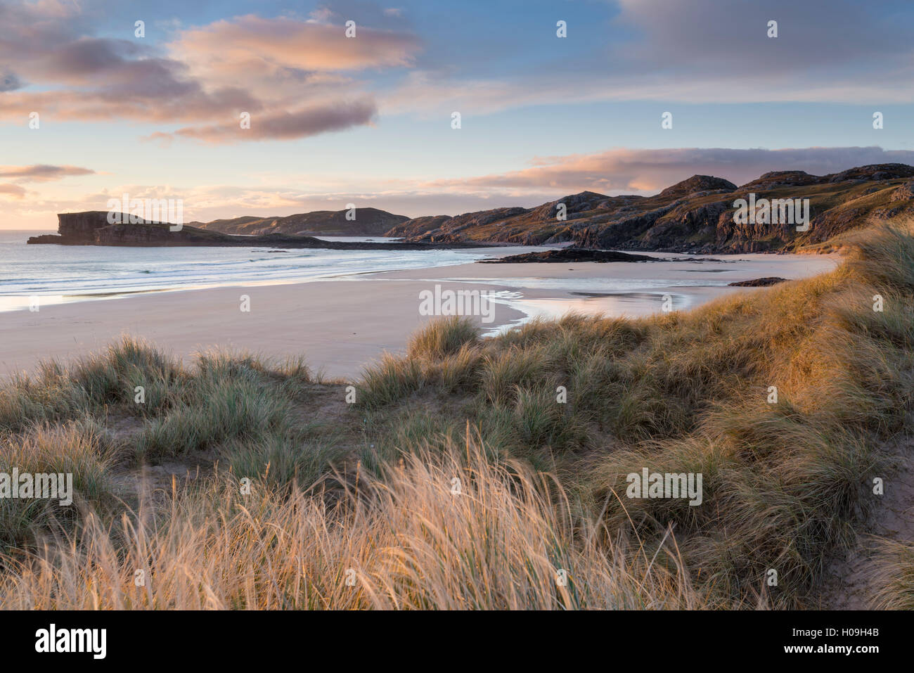 Spät abends Licht auf den Dünen bei Oldshoremore, Sutherland, Schottland, Vereinigtes Königreich, Europa Stockfoto