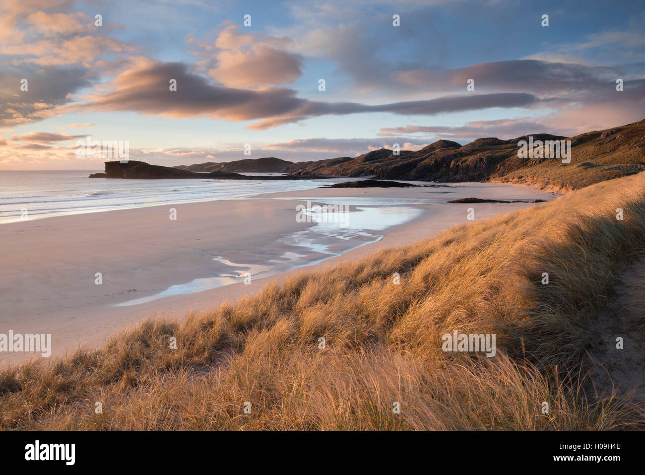 Spät abends Licht auf den Dünen bei Oldshoremore, Sutherland, Schottland, Vereinigtes Königreich, Europa Stockfoto