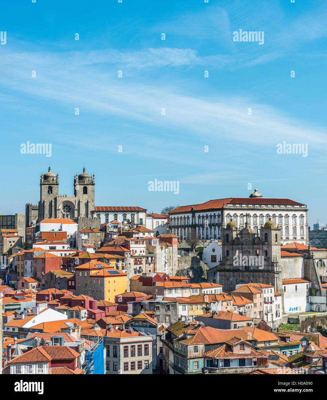 Altstadt mit Kathedrale von Porto, Porto, Portugal Stockfoto