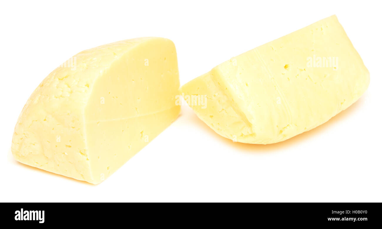 zwei Stücke von Käse isoliert auf weißem Hintergrund Stockfoto