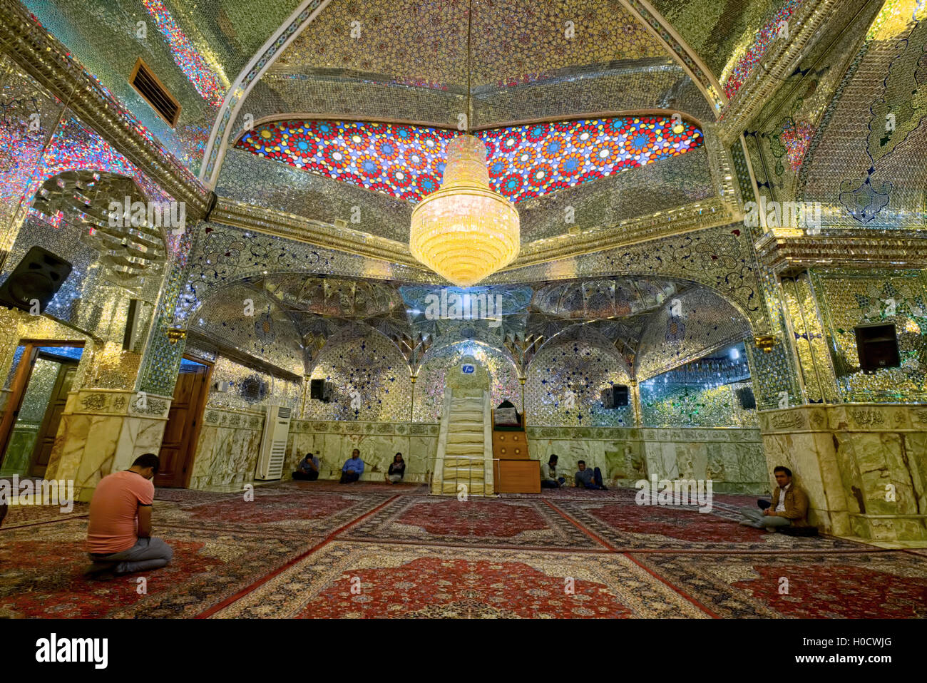 Mimbar der Shah-e-Cheragh-Moschee Stockfoto