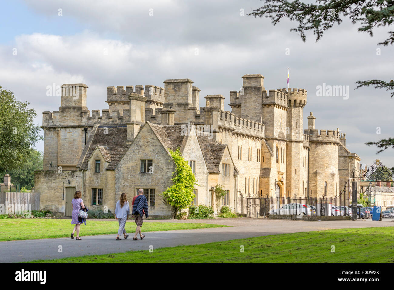 Cecily Hill Kaserne, Cirencester Park, Cirencester, Gloucestershire, England, UK Stockfoto