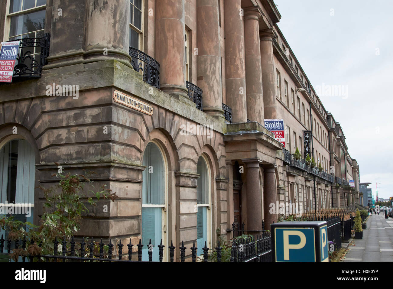 georgische terrassenförmig angelegten Gebäuden auf Hamilton Square Birkenhead Merseyside UK Stockfoto