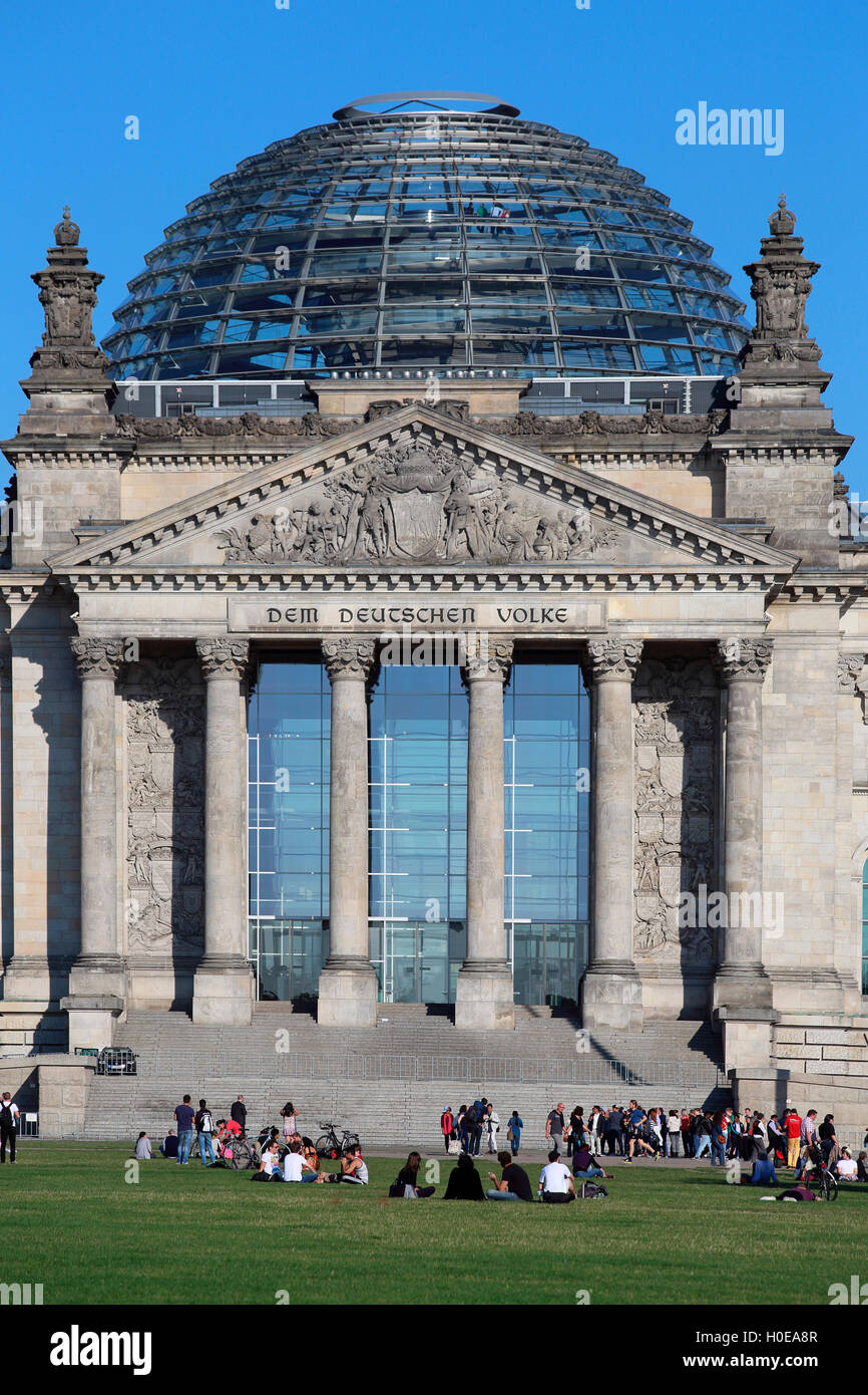 Berliner Reichstag-Platz der Republik Stockfoto Berliner Reichstag-Platz der Republik Stockfoto