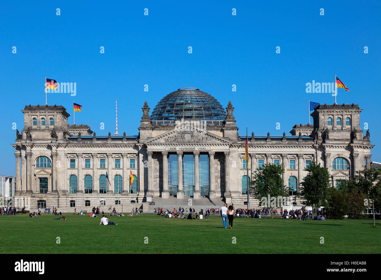 Berliner Reichstag-Platz der Republik Stockfoto Berliner Reichstag-Platz der Republik Stockfoto