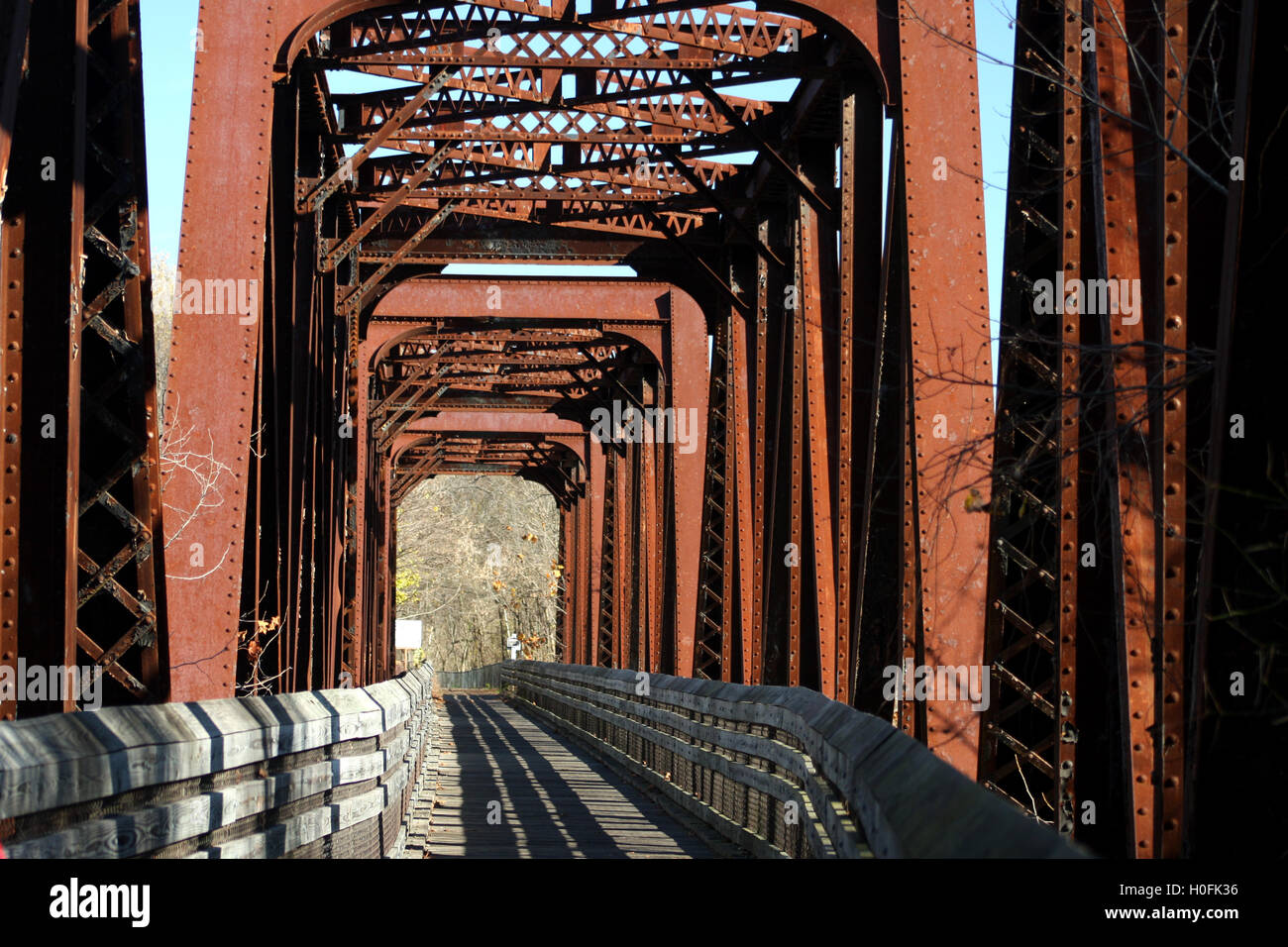 Alte Eisenbahnbrücke umgewandelt in Rad- und Wanderweg Percival Insel in Lynchburg, Virginia Stockfoto