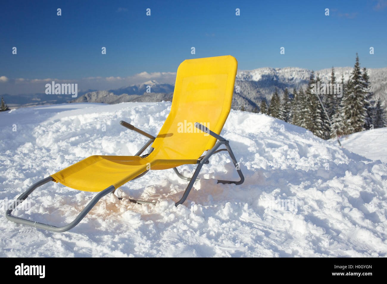 Stuhl auf Berg Stockfoto