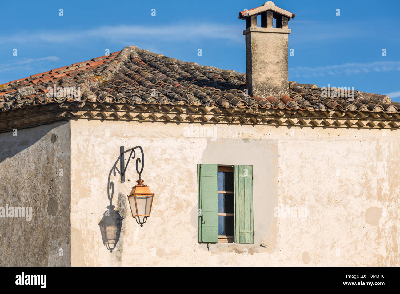 Altes Haus, Lourmarin, Luberon, Provence, Frankreich Stockfoto