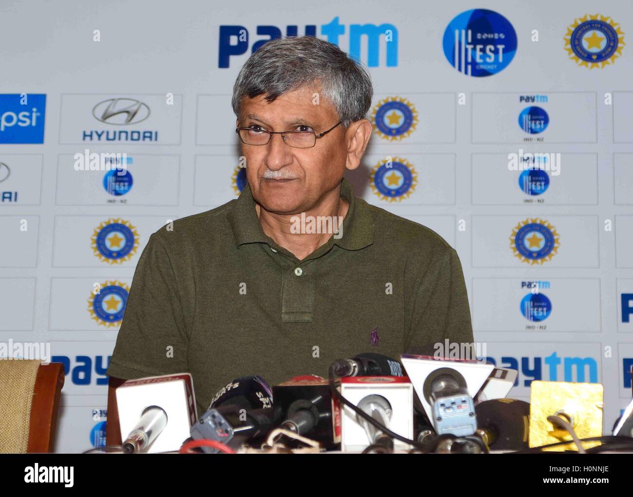 Vorstand des Steuerelements Cricket Sekretär Ajay Shirke Auswahl indische Team Indien Vs New Zealand Paytm Versuchsreihen Mumbai Stockfoto