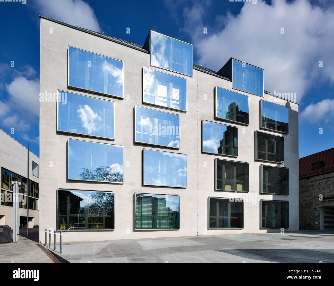 Haupzollamt Schweinfurt, Erbaut 2005-07 Nach Plänen von BFM Architekten (Bruno Fioretti, Marquez). Stockfoto