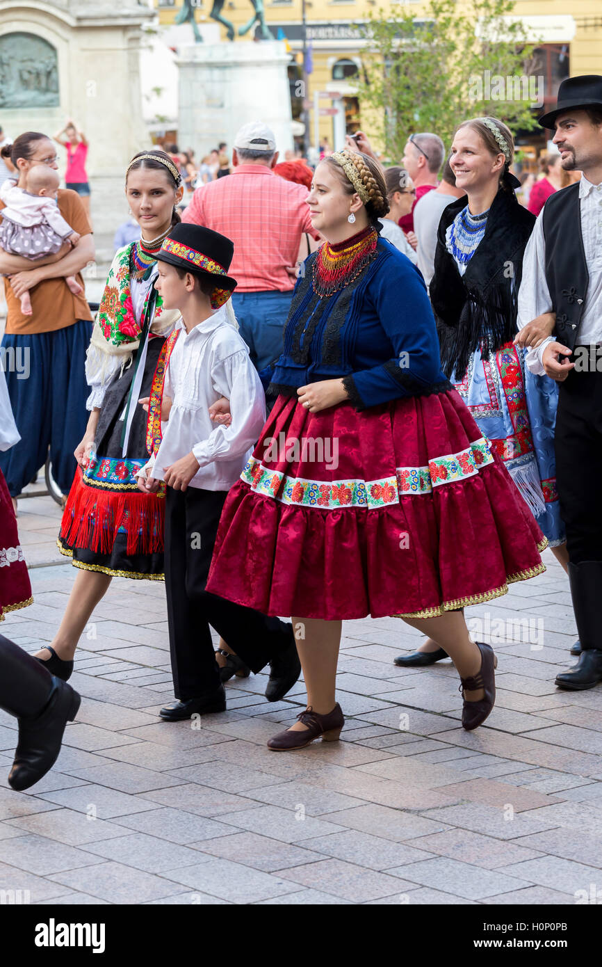 Internationales Volkstanz-Festival (Delikapu Folk Dance Festival), Stadt Pecs Ungarn, 16. august 2016 Stockfoto