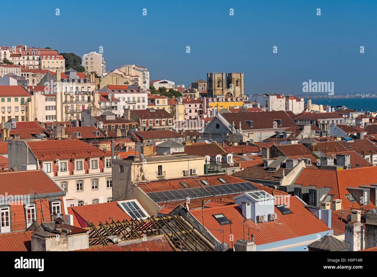 Blick auf die Stadt, Kathedrale Sé Lissabon Portugal Stockfoto