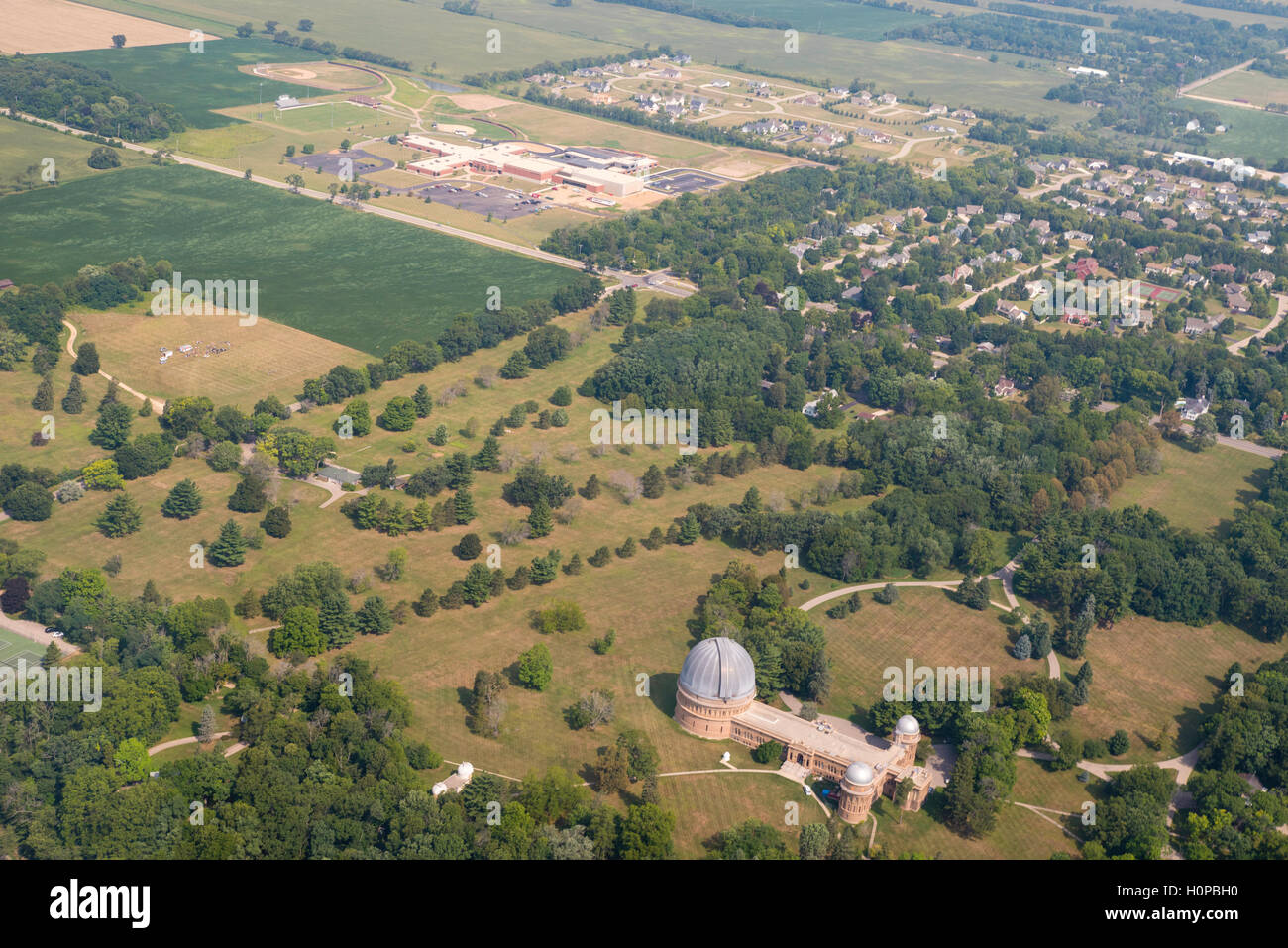 Eine Luftaufnahme von der University of Chicago Yerkes-Observatorium in Williams Bay (nahe dem Genfersee), Wisconsin. Stockfoto