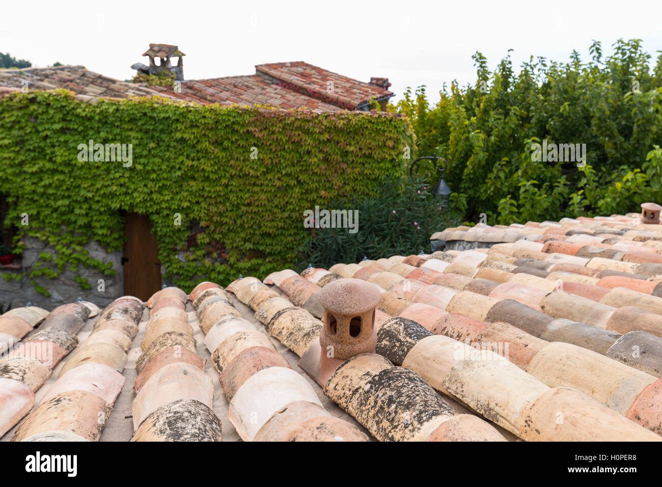 Blick nach unten von oben von Eze, Provence, Alpes-Maritimes, Frankreich Stockfoto