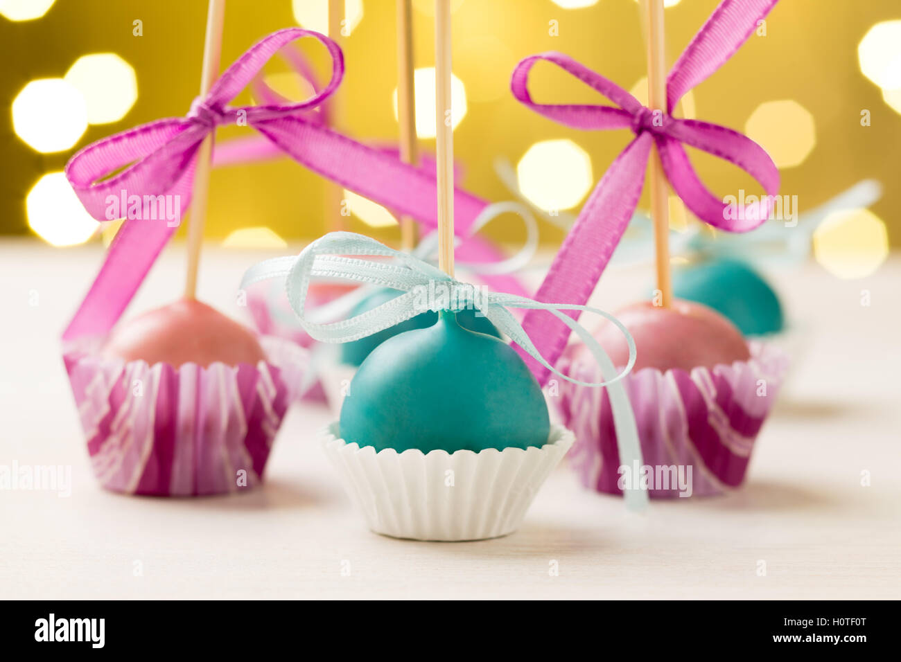 Bunte Kuchen pops Stockfoto