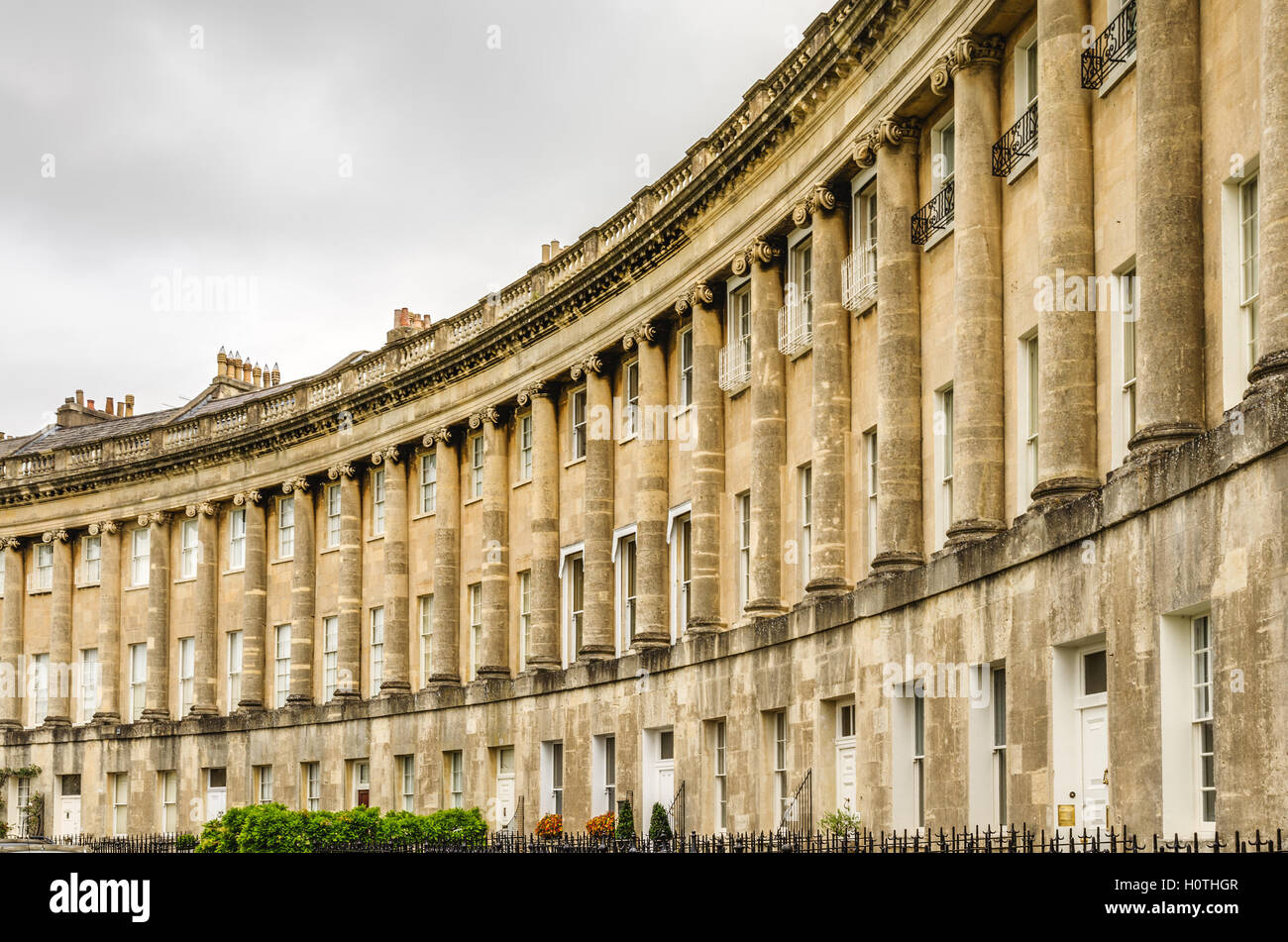 Royal Crescent mit Stein ionischen Säulen Stockfoto