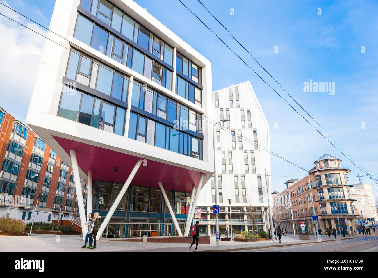 Moderne Architektur. Späten 20. und frühen 21. Jahrhundert bauten auf die Stadt Campus an der Nottingham Trent University, Nottingham, England, Großbritannien Stockfoto