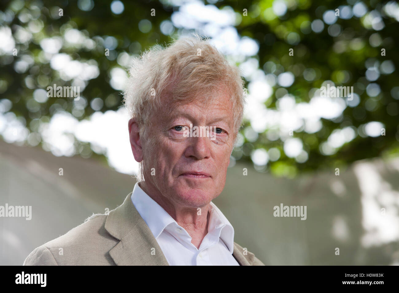 Roger Scruton, der englische Schriftsteller und Philosoph, an das Edinburgh International Book Festival. Edinburgh, Schottland. 15. August 2016 Stockfoto