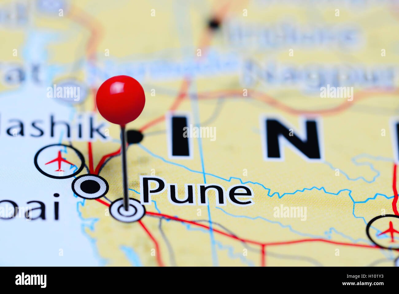 Pune, fixiert auf einer Karte von Indien Stockfoto