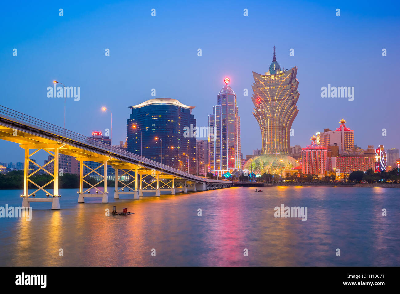 Macau, Macau SAR - 11. März 2016: Gebäude von Macau Casino am 11. März 2016, Gambling Tourismus ist Macau größte Quelle von Stockfoto