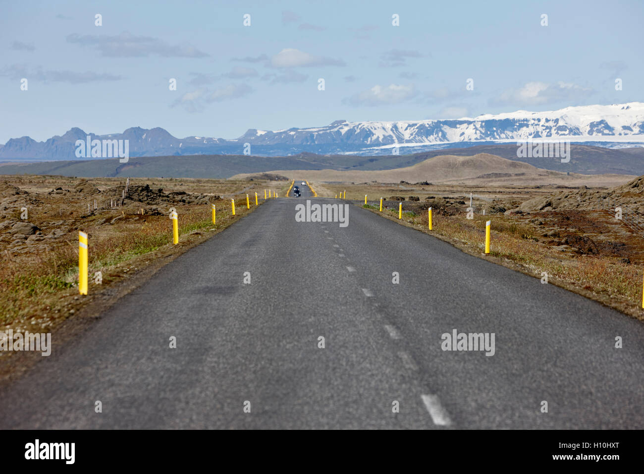 Route 1-Umgehungsstraße durch die Lavafelder der Süden Islands Stockfoto