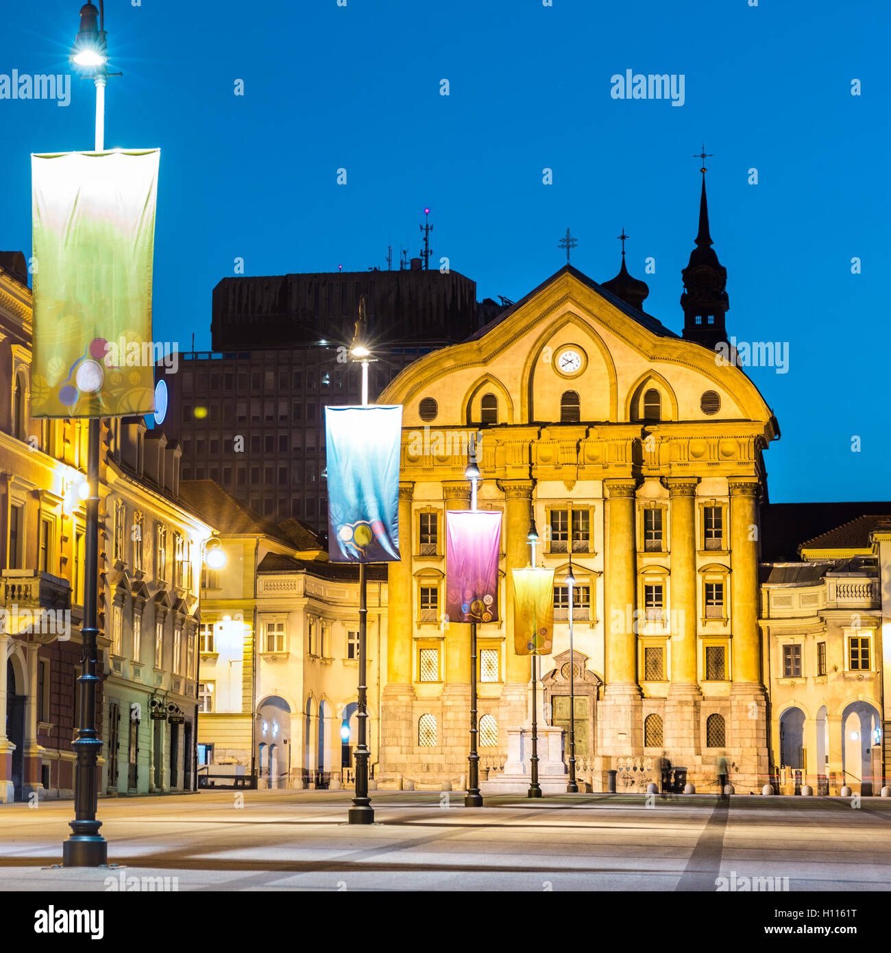 Ursulinenkirche, Kongressplatz, Ljubljana, Slowenien. Stockfoto
