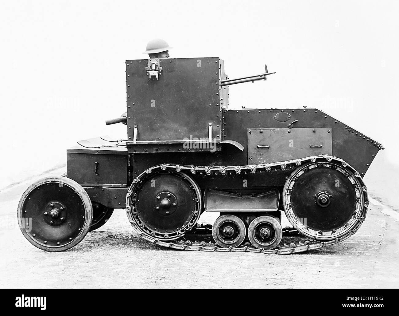 Morris-Martel Tankette: Britischer Einmannpanzer-Prototyp von Colonel Giffard Le Quesne Martel (1889–1958), 1925. Klein, leicht gepanzert, mit einem einzigen Maschinengewehr; verlassen um 1928 wegen schlechten Schutzes und unpraktischer Konstruktion. Foto vom Original-Prototyp aus dem Jahr 1925. Kredit: Privatsammlung / AF Fotografie Stockfoto