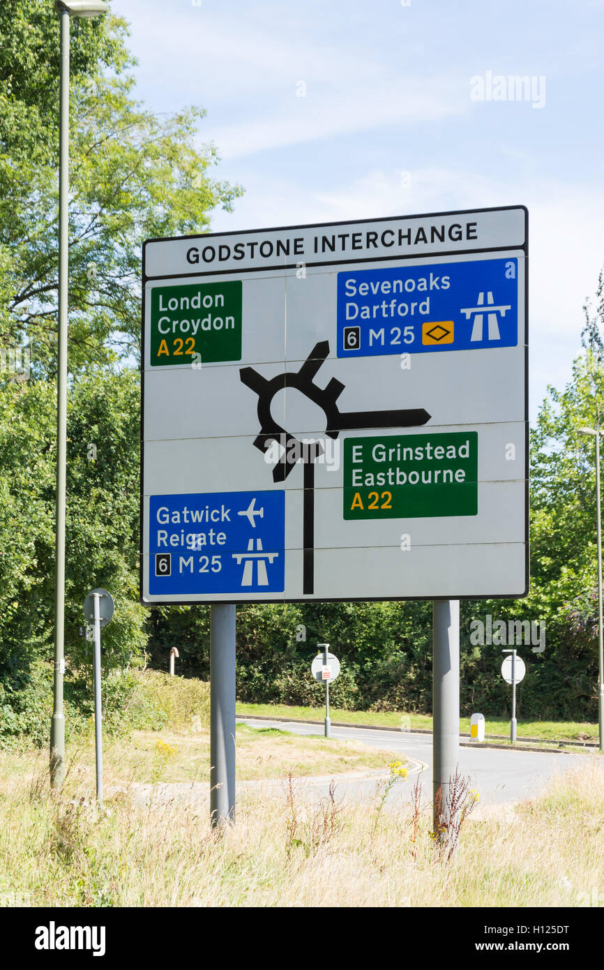Godstone Interchange Road Sign, Godstone, Surrey, England, Vereinigtes Königreich Stockfoto