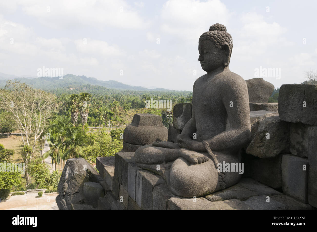 Indonesien, Java, Magelang, Borobudur Tempel Verbindungen, niedrigere Tempel, Buddhafigur Stockfoto