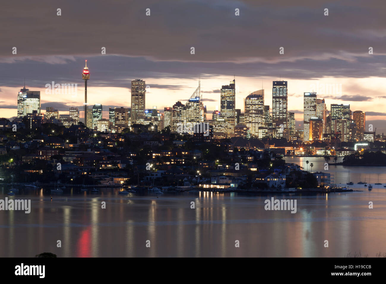Sonnenuntergang über Rose Bay Point Piper in den östlichen Vororten von Sydney Australien Stockfoto