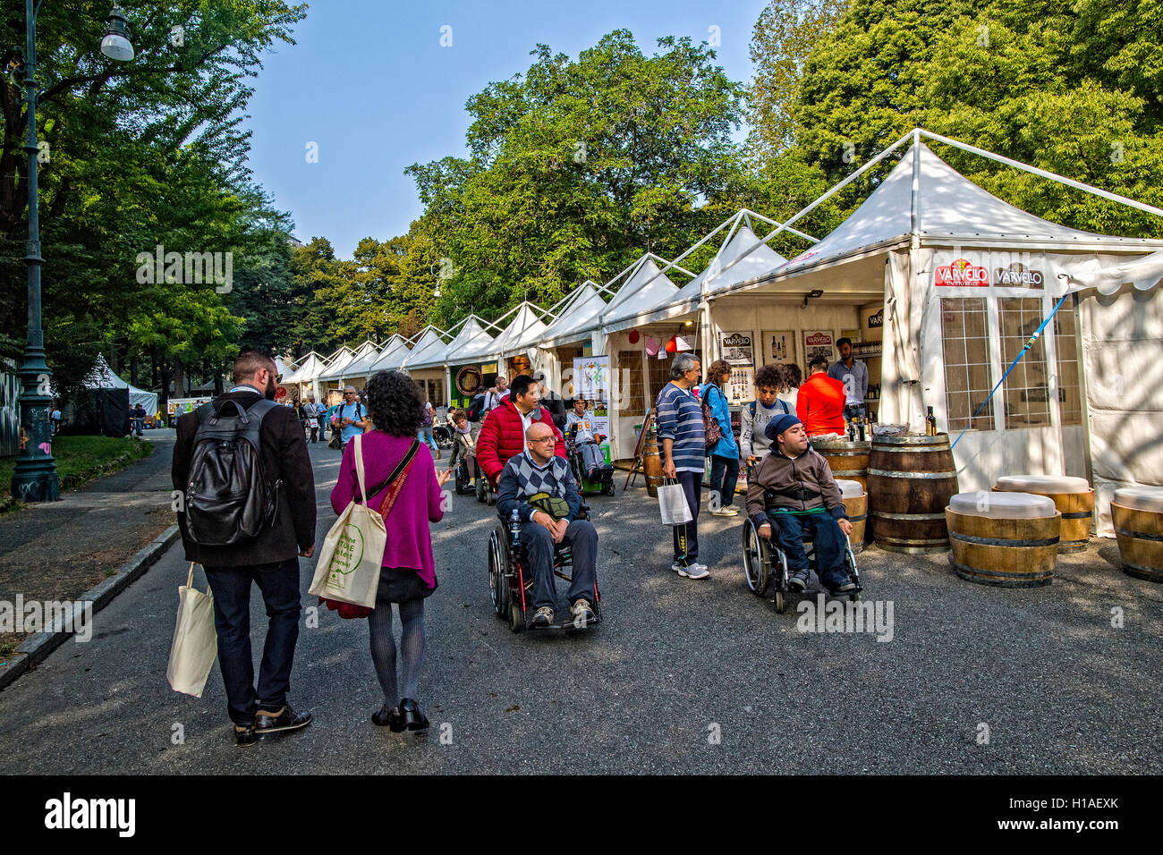 Italien-Piemont-Turin - "Mutter Erde - 2016 Salone del Gusto"-das Thema der diesjährigen Ausgabe ist LOVING THE EARTH. © Wirklich einfach Star/Alamy Live-Nachrichten Stockfoto