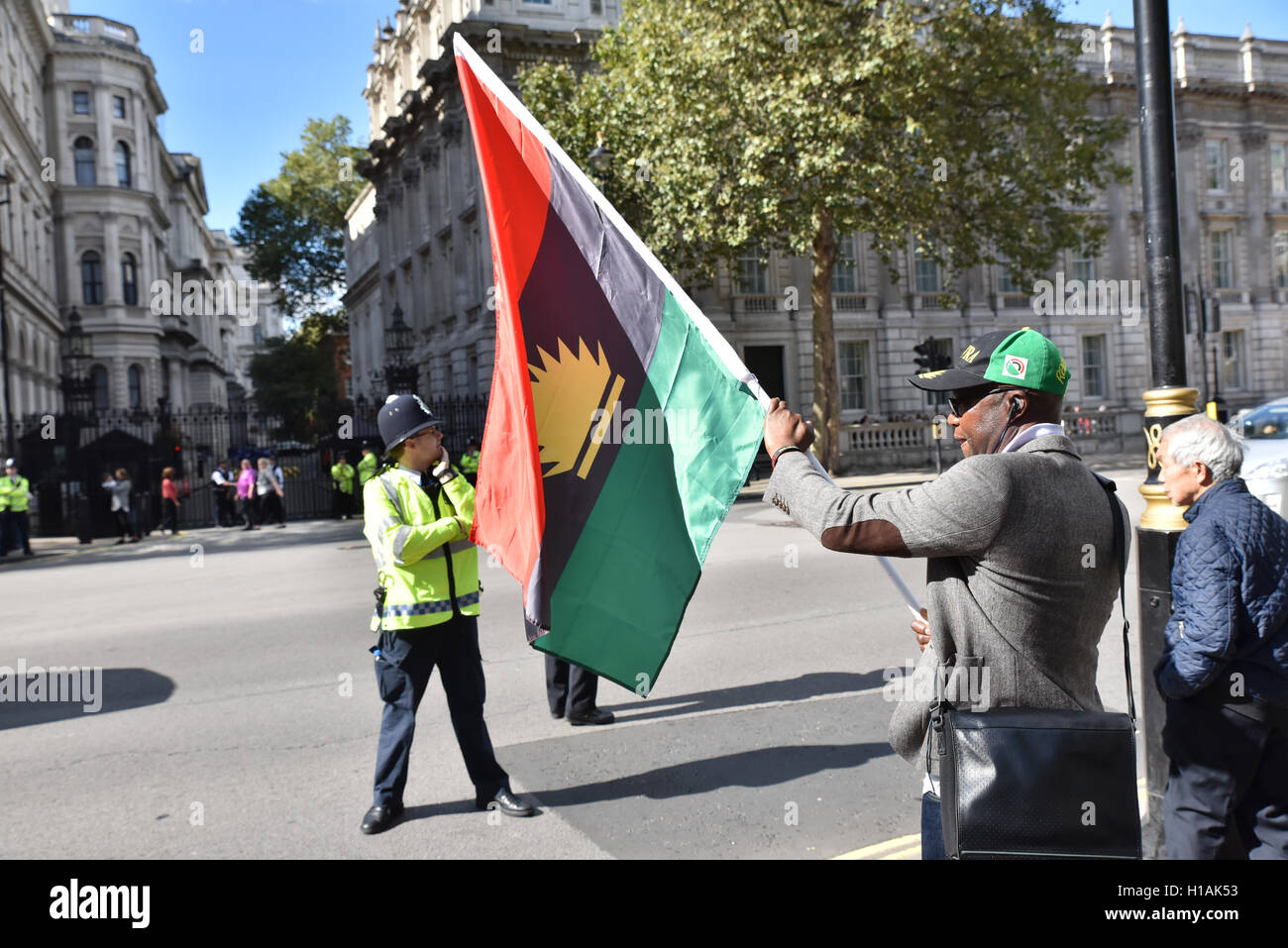 Whitehall, London, UK. 23. September 2016. Biafra Anhänger der Nnamdi Kanu Etappe einen Protest auf Whitehall. © Matthew Chattle/Al Stockfoto