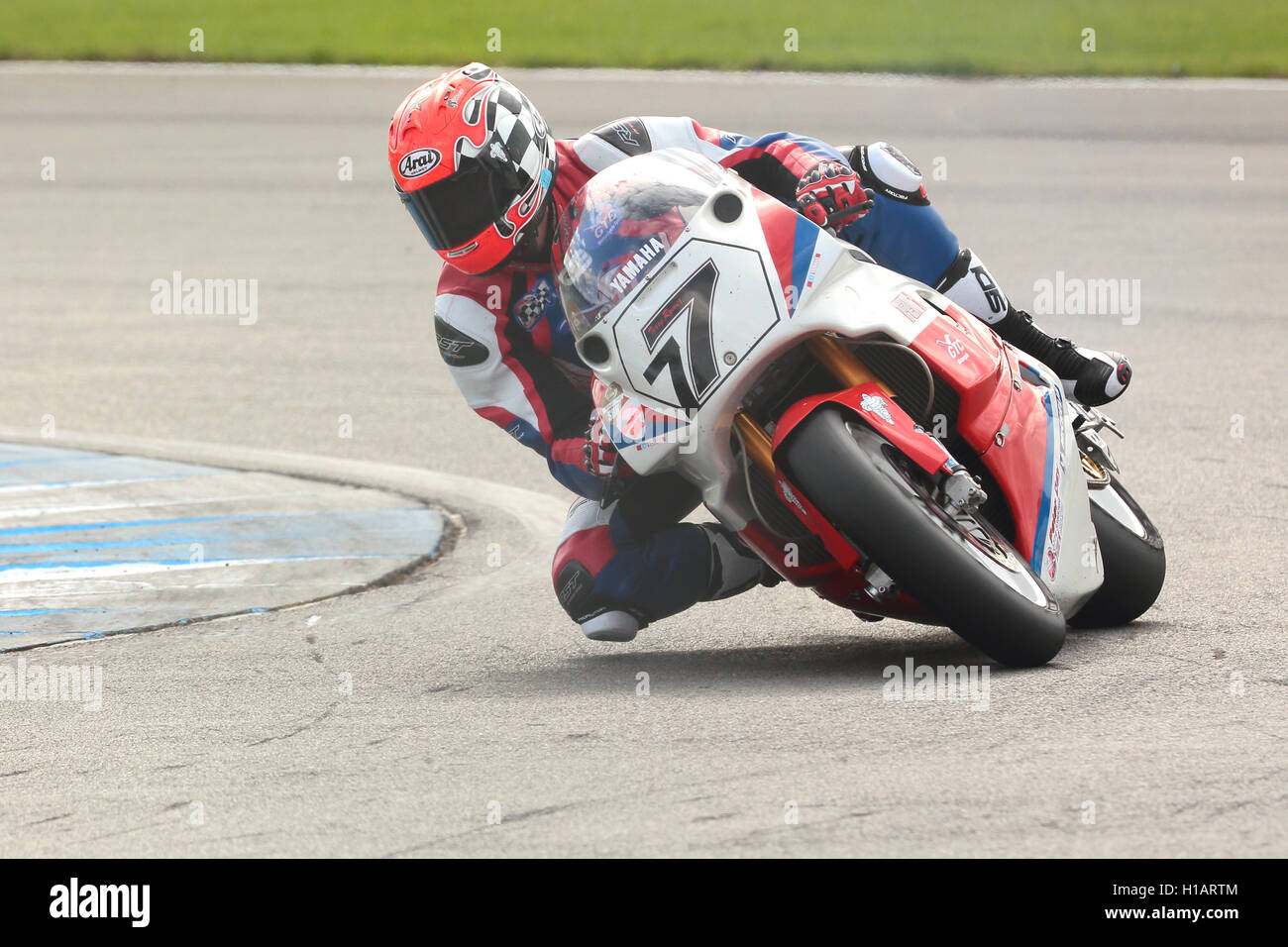 Donington Park, Derbyshire, UK. 23. September 2016. Ex-Grand Prix, Superbike und britischen Superbike Fahrer Terry Rymer Teilnahme an Trainingstag vor dem Rennwochenende ThundersportGB. Bildnachweis: Peter Hutmacher/Alamy Live-Nachrichten Stockfoto