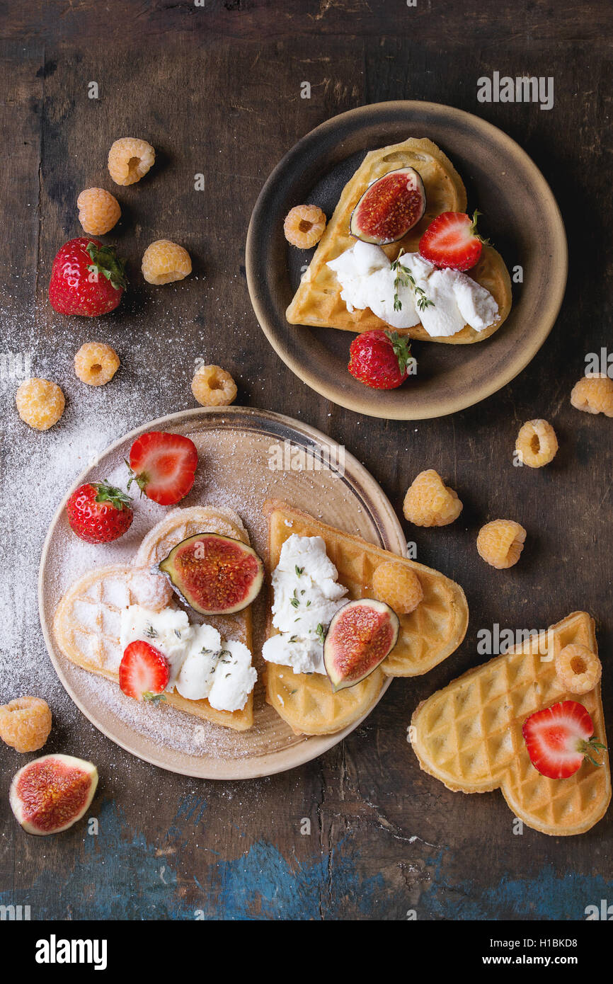 Wafer mit Beeren Stockfoto