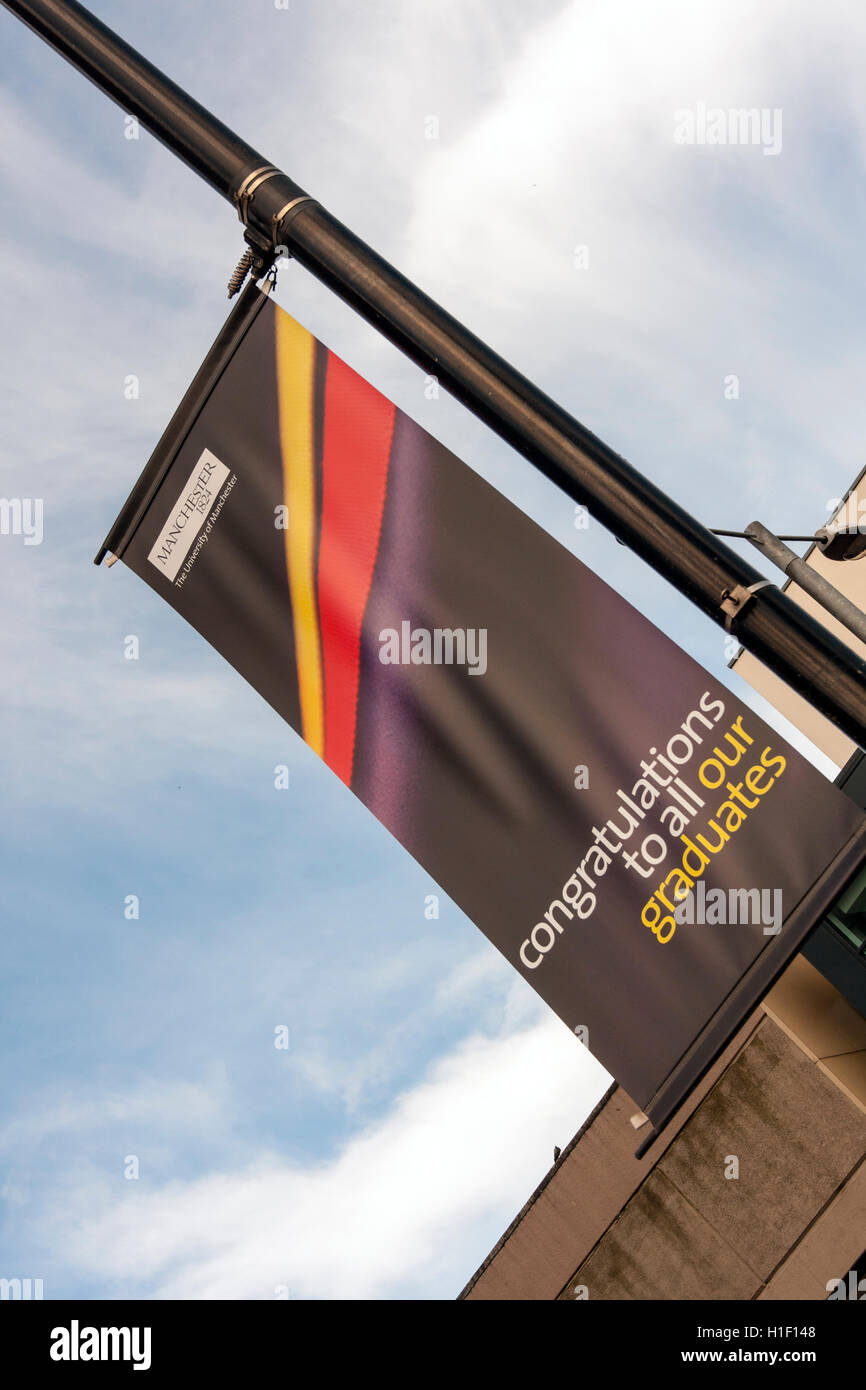 Universität Manchester Herzlichen Glückwunsch an Absolventen Banner Stockfoto