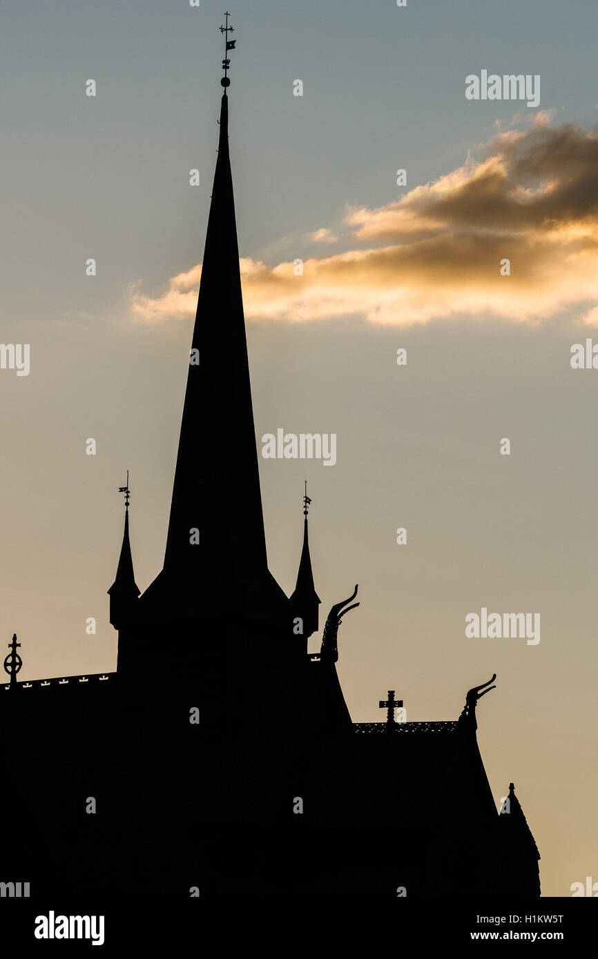 Silhouette der Stabkirche Lom, Lom, Oppland, Norwegen Stockfoto