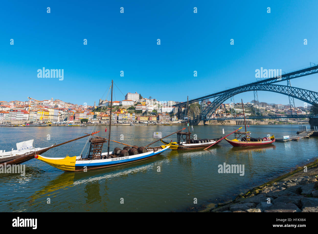 Rabelo Boote, Portwein Boote auf dem Fluss Douro, Porto, Portugal Stockfoto