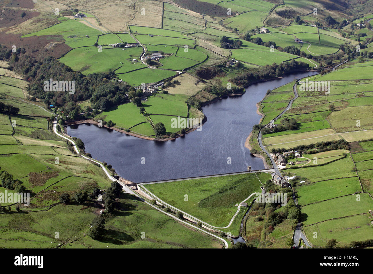 Luftaufnahme von Ponden Reservoir bei Stanbury in der Nähe von Keighley, West Yorkshire, Großbritannien Stockfoto