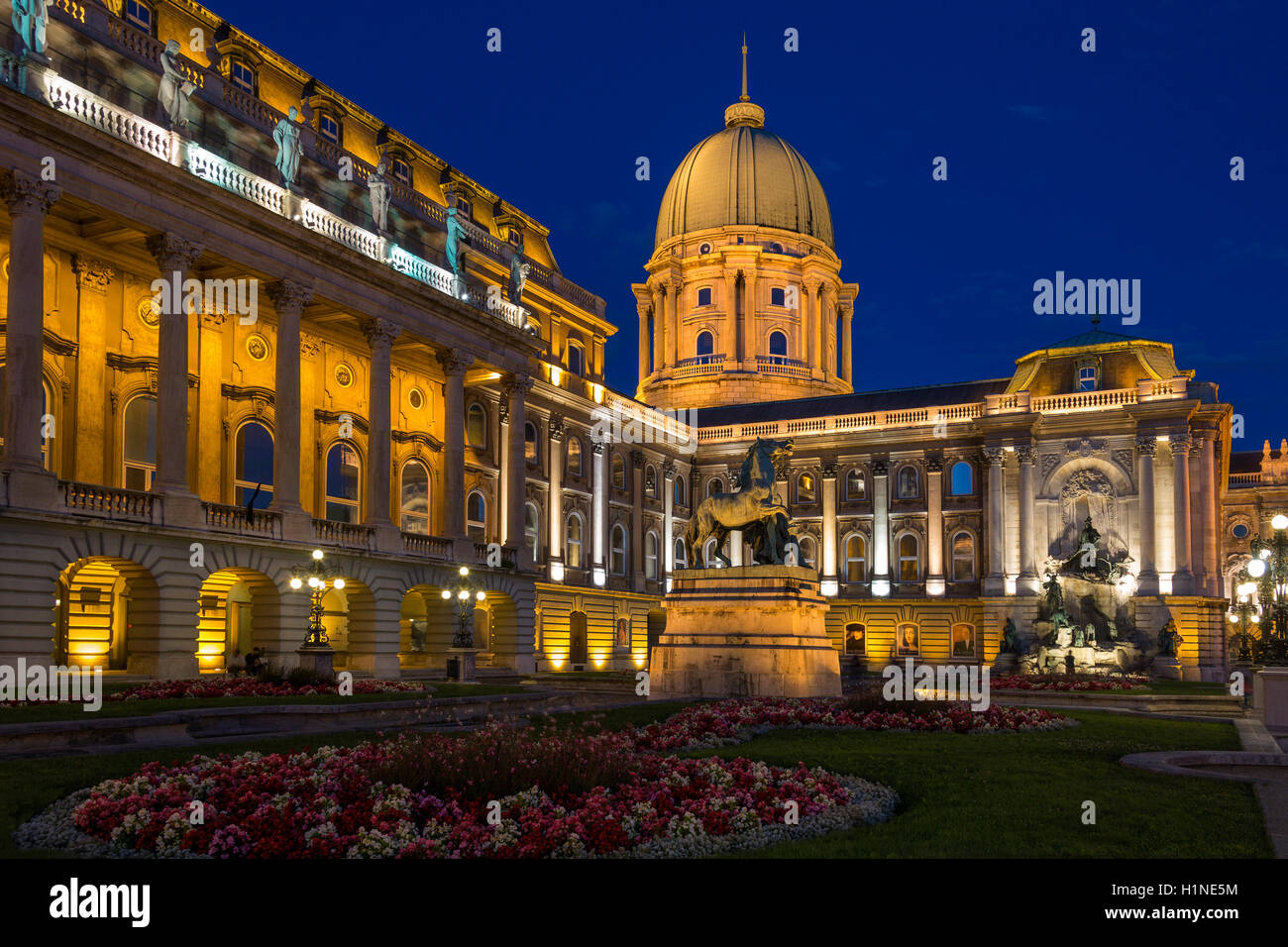 Budaer Burg oder der königliche Palast in der Stadt Budapest in Ungarn. Stockfoto