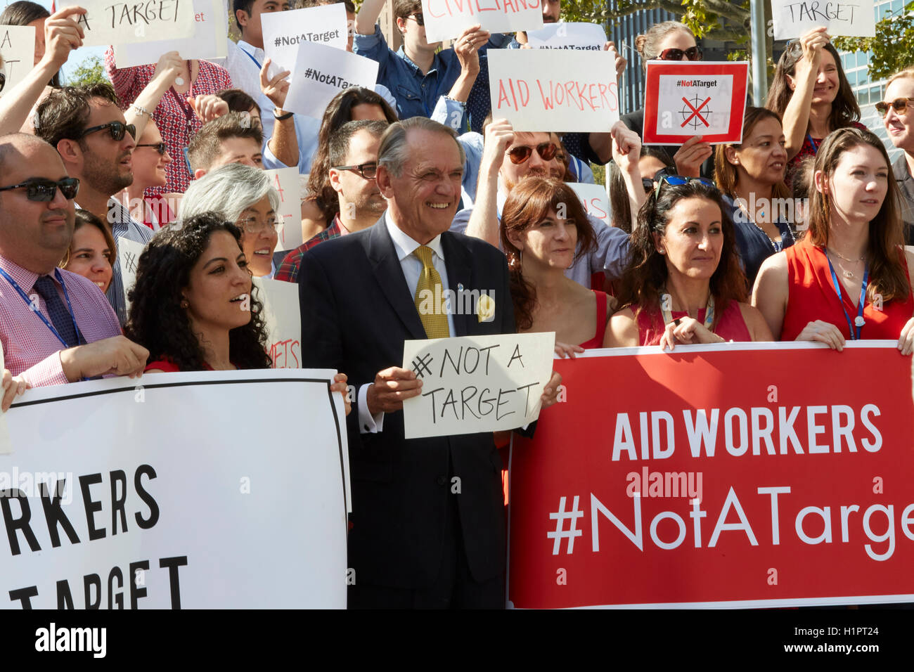 New York, Vereinigte Staaten von Amerika. 23. Sep, 2016. UN-Generalsekretär Jan Eliasson. Vereinten Nationen zeigten Unterstützung für die UN-Helfer. © Mark J Sullivan/Pacific Presse/Alamy Live-Nachrichten Stockfoto