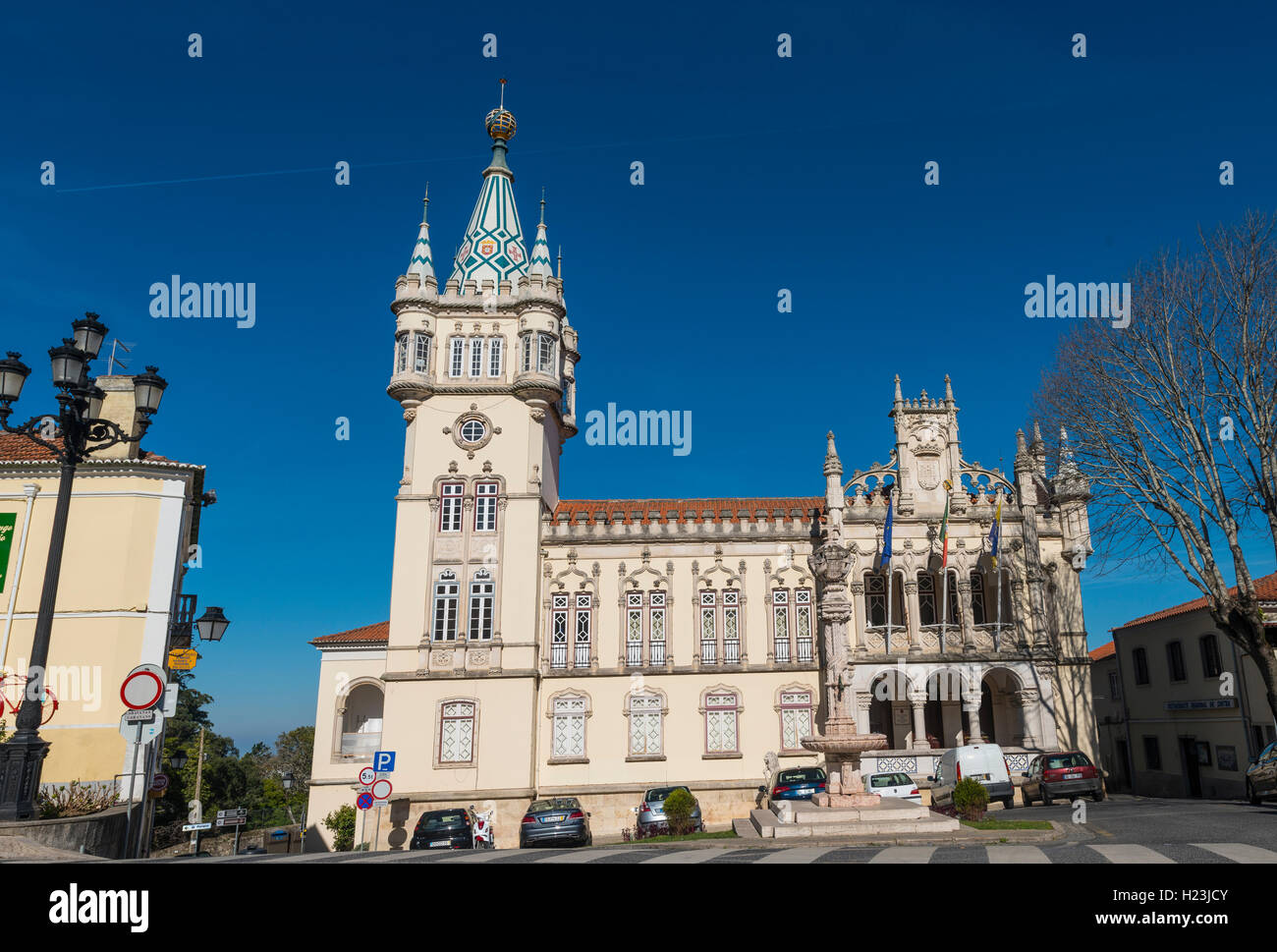 Rathaus von Sintra, nahe bei Lissabon, Teil der "kulturellen Landschaft des UNESCO Sintra, Sintra, Portugal Stockfoto