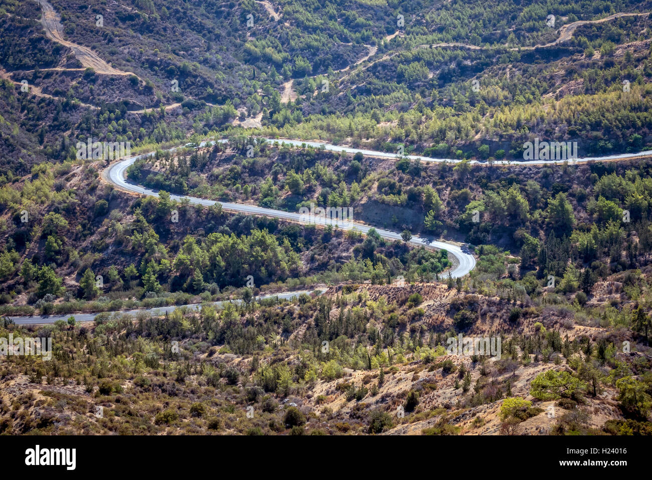 Die Aussicht von Vouni Palace in Richtung Troodos-Gebirge von Zypern Stockfoto