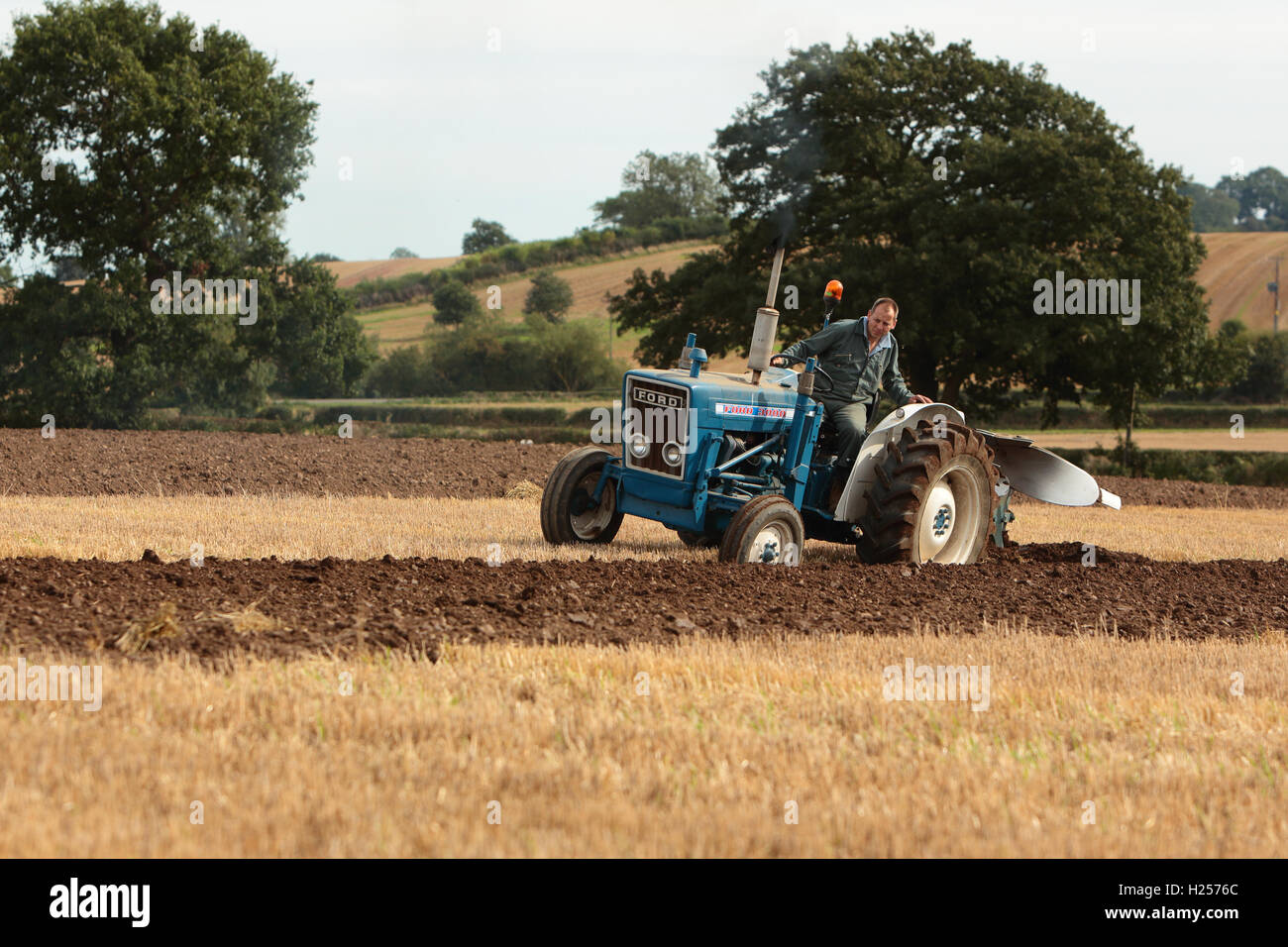 Farnsfield, Nottinghamshire UK. 24. September 2016. Ein Konkurrent am Pflügen Wettbewerb bei Southwell Pflügen Match teilnehmen.  Bildnachweis: Peter Hutmacher/Alamy Live-Nachrichten Stockfoto