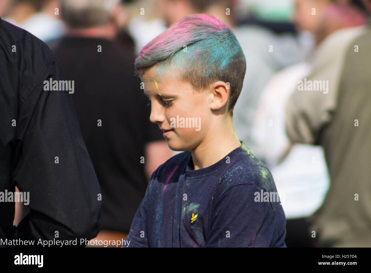 Hull, Großbritannien. 25. September 2016. Dove house Colour run, Kredit: Matthew appleyard/alamy leben Nachrichten Stockfoto