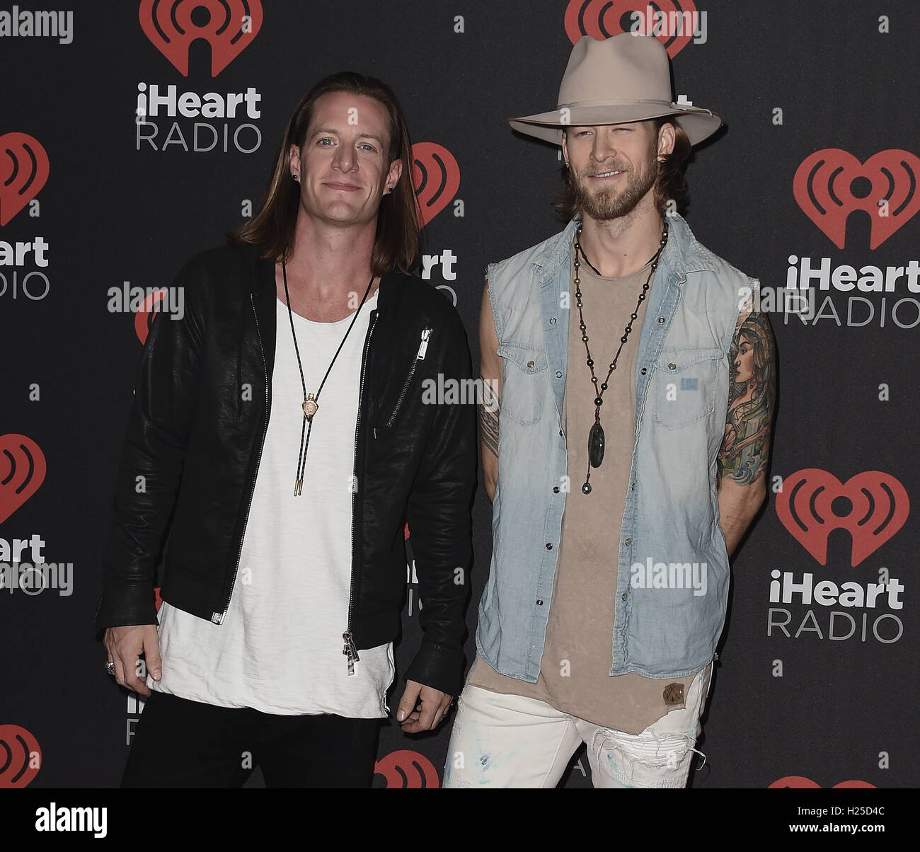 LAS VEGAS, NV - 24 SEPTEMBER: Florida Georgia Line am 2. Tag der 2016 iHeartRadio Music Festival in der T-Mobile Arena am 24. September 2016 in Las Vegas, Nevada. Bildnachweis: mpi99/MediaPunch Stockfoto