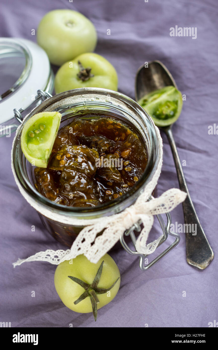 Marmelade aus grünen Tomaten Stockfoto