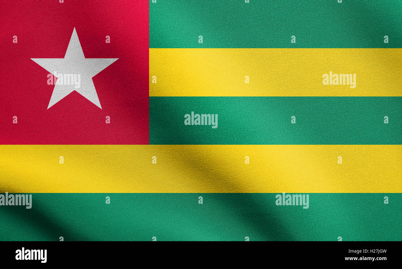 Togoische offizielle Nationalflagge. Afrikanische patriotischen Symbol, Banner, Element, Hintergrund. Flagge von Togo im Wind wehende Stockfoto