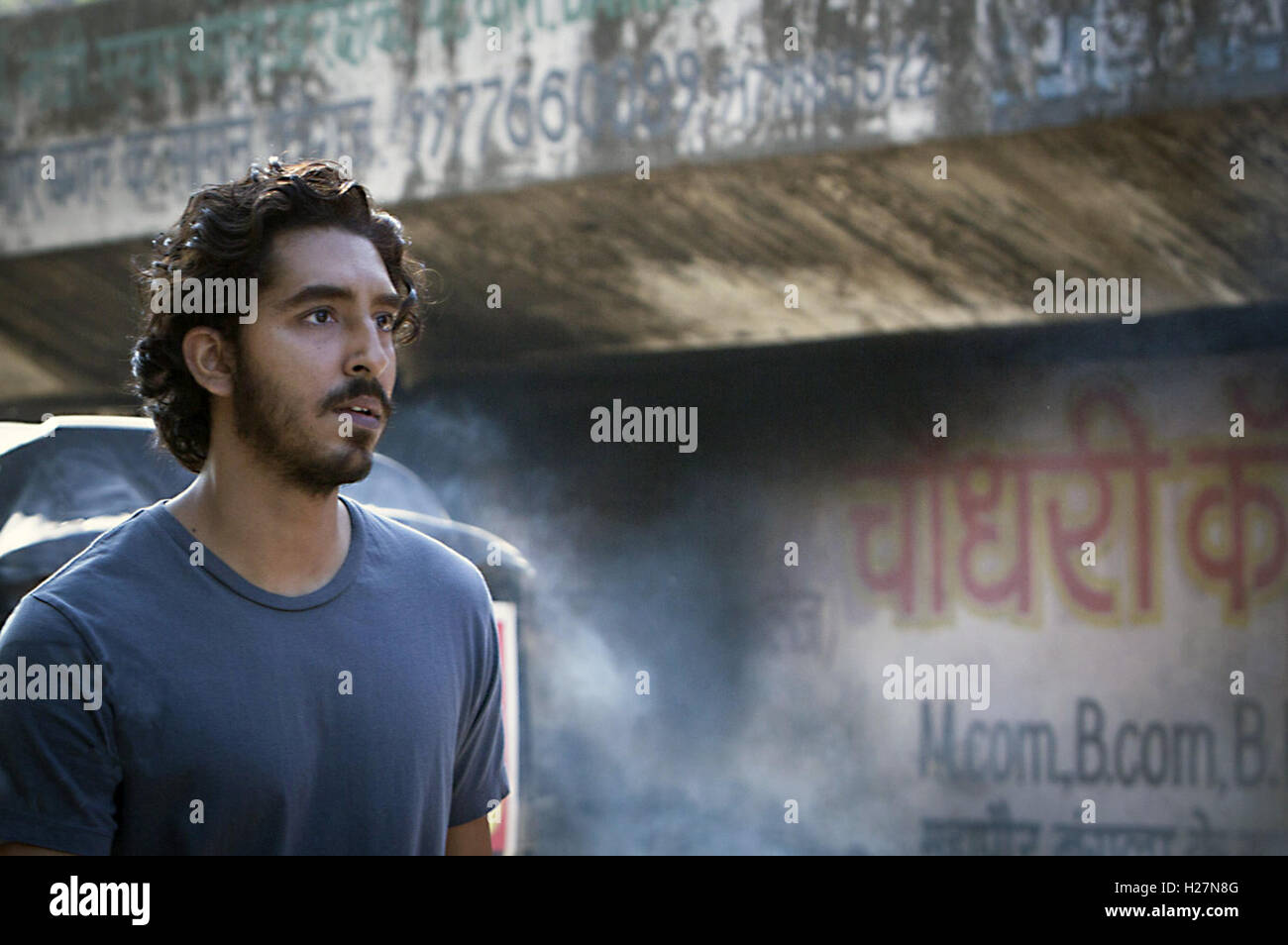 Löwe, ursprünglich unter dem Titel A Long Way Home, ist eine kommende Drama Film unter der Regie von Garth Davis und geschrieben von Luke Davies, basierend auf dem Sachbuch A Long Way Home von Saroo Brierley.   Dieses Foto ist nur zu redaktionellen Zwecken und unterliegen dem Copyright von der Filmgesellschaft und/oder der Fotograf von dem Film oder der Firma zugeordnet und kann nur durch Veröffentlichungen im Zusammenhang mit der Förderung der oben genannten Film reproduziert werden. Eine obligatorische Gutschrift auf die Filmgesellschaft ist erforderlich. Der Fotograf sollte auch angerechnet werden, wenn bekannt. Stockfoto