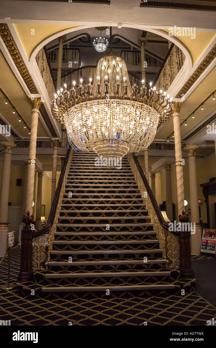 Britannia Hotel Interieur, ehemals Watt Textil Lager, 1851-1856 von Travis & Magnall, Portland Street, Manchester, England Stockfoto