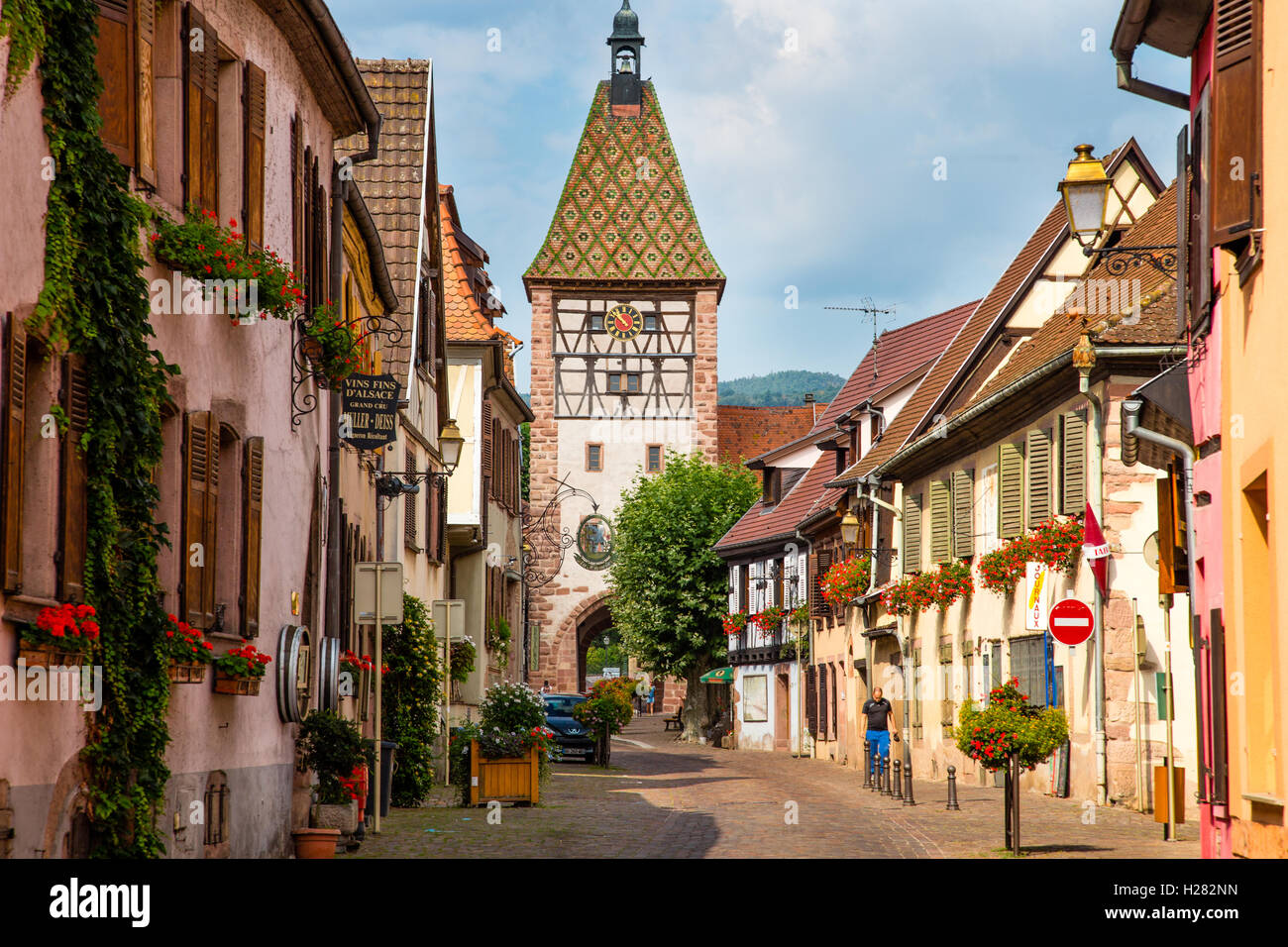 BergheimDorf an der Weinstrasse, Elsass, Frankreich Stockfotografie